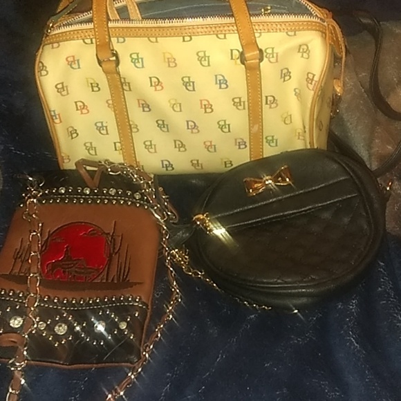 Women's purses - Picture 1 of 1